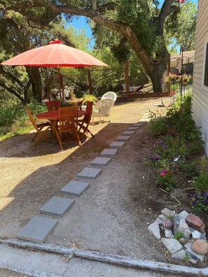 屋外ダイニングエリア