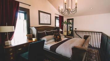 办公桌、熨斗/熨衣板、WiFi、床单