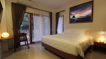 Deluxe Double Room | Desk, free WiFi, bed sheets