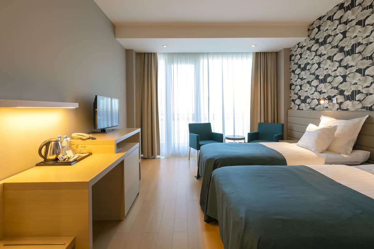 1 chambre, minibar, coffre-fort, bureau