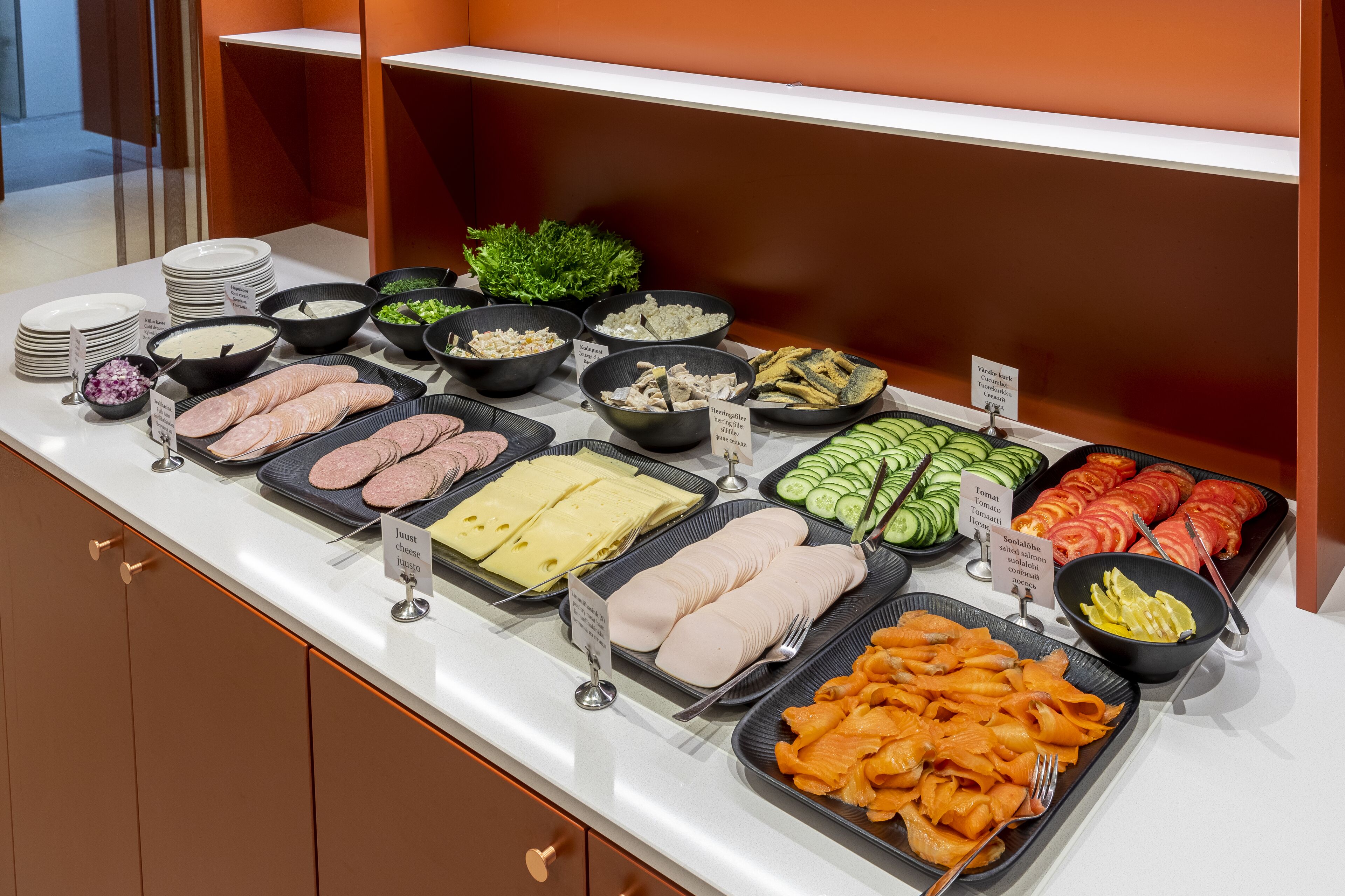 free daily self-service breakfast