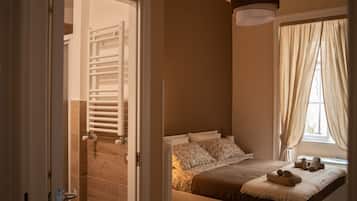 1 bedroom, in-room safe, desk, iron/ironing board