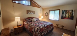 2 Schlafzimmer, Bügeleisen/Bügelbrett, kostenloses WLAN, Bettwäsche