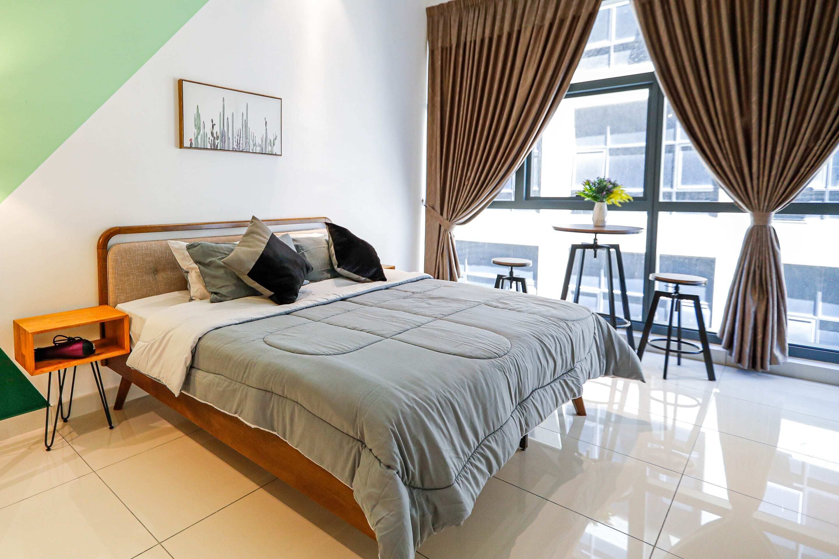 Soundproofing, iron/ironing board, rollaway beds