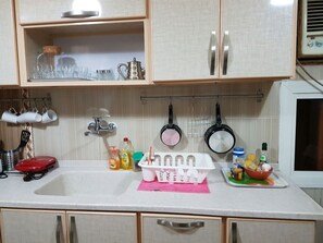 Apartment, 2 Schlafzimmer | Eigene Küche | Großer Kühlschrank, Ofen, Herdplatte, Wasserkocher