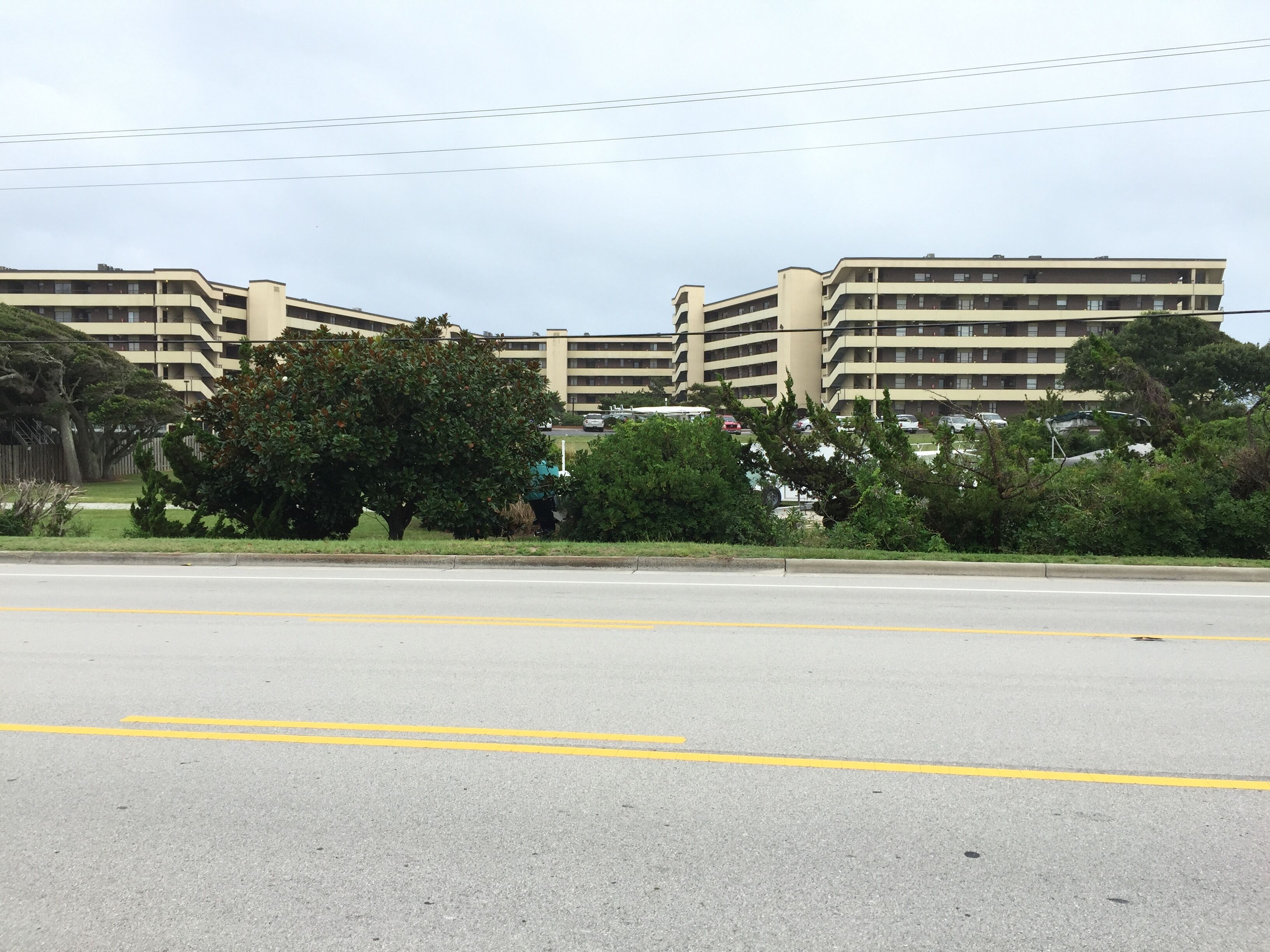 New Luxurious, Oceanfront Condo - Handicap Friendly.