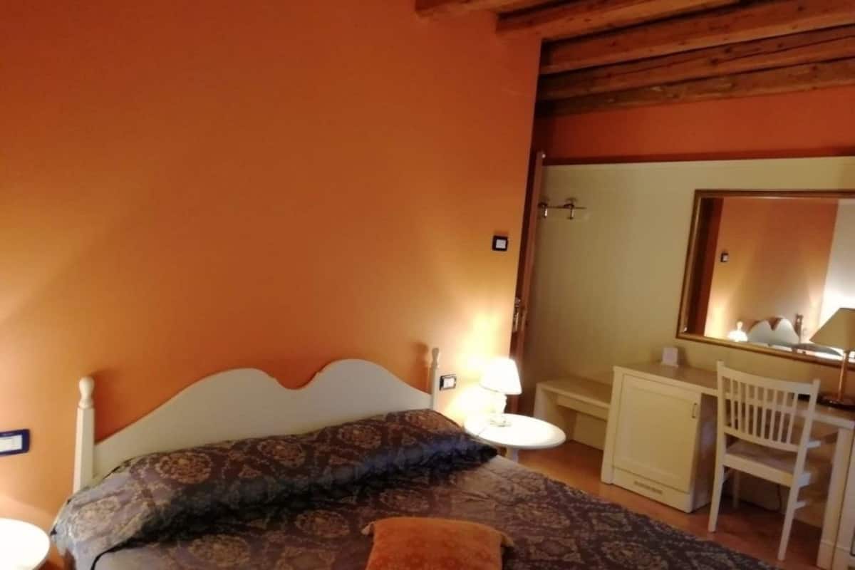 Junior Suite, Patio, Garden View | 1 bilik tidur, bar mini, peti besi dalam bilik, kalis bunyi