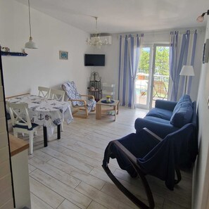 TV - Apartment Šanjug (39079-A1) (Silo - island Krk)