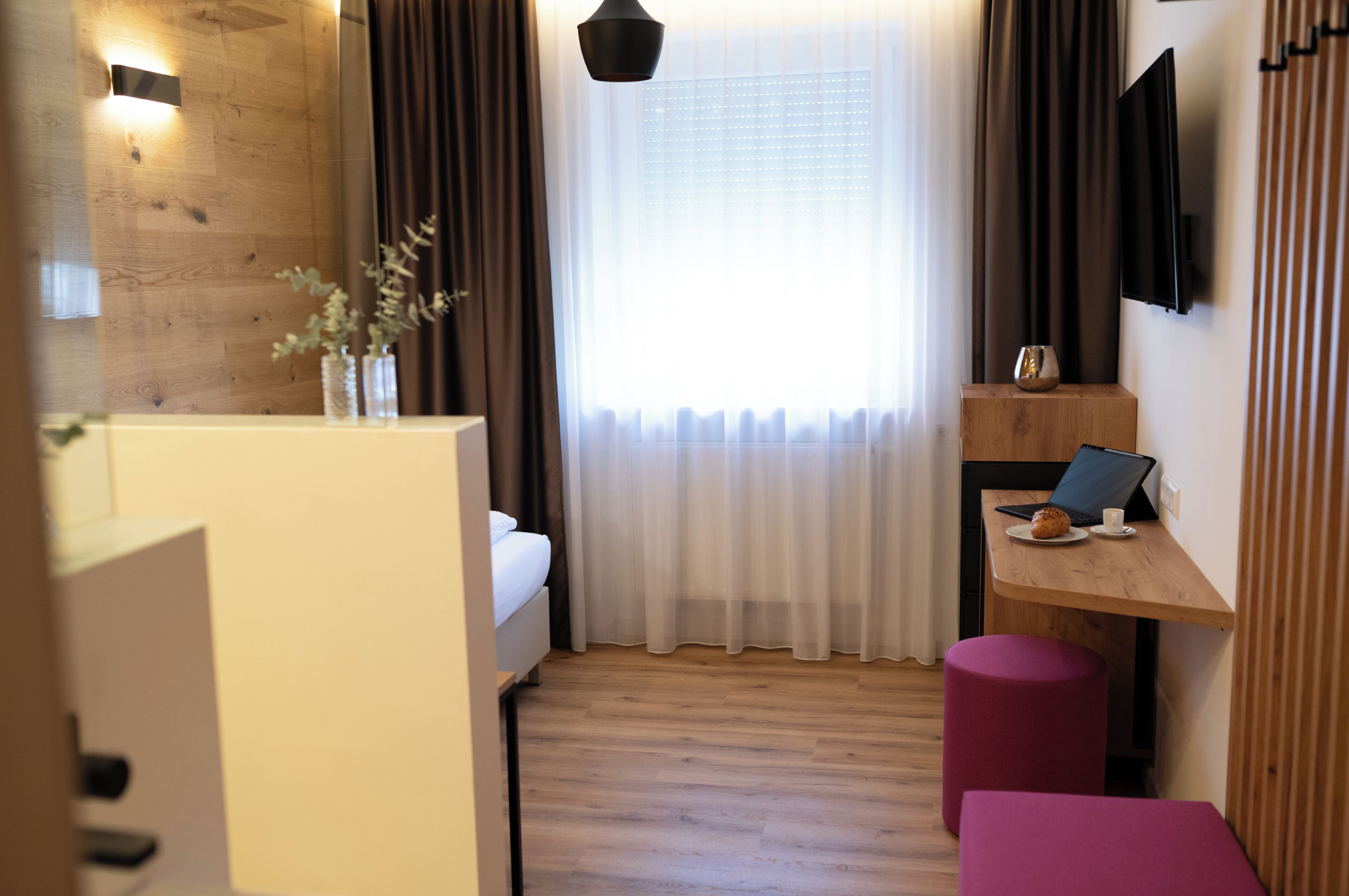 Superior Single Room | Hypo-allergenic bedding available, blackout drapes
