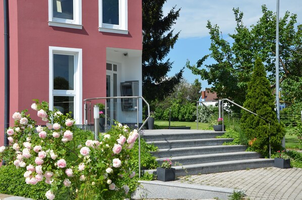 Property entrance - Hotelmaria (Gramatneusiedl)