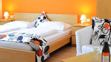 1 bedroom, hypo-allergenic bedding, blackout drapes, iron/ironing board