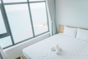 Apartamento estándar, 2 habitaciones | 2 dormitorios, escritorio, cortinas opacas