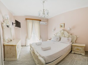 1 غرفة نوم ومكواة/لوح كي وواي فاي وملاءات أسرّة