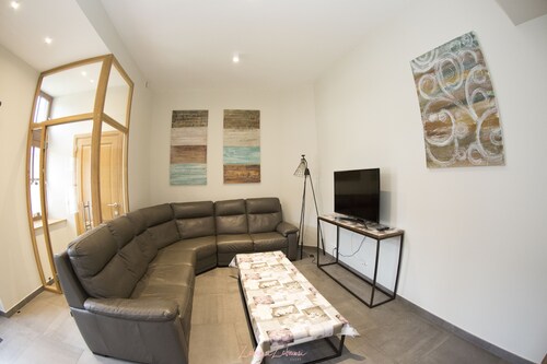 Superb lodgings in the old bakery of the farm for 7 people with all comfort