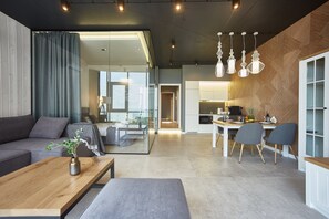 TV - Gagarin Plaza Sea View Apartments (Prymorsk Raion)