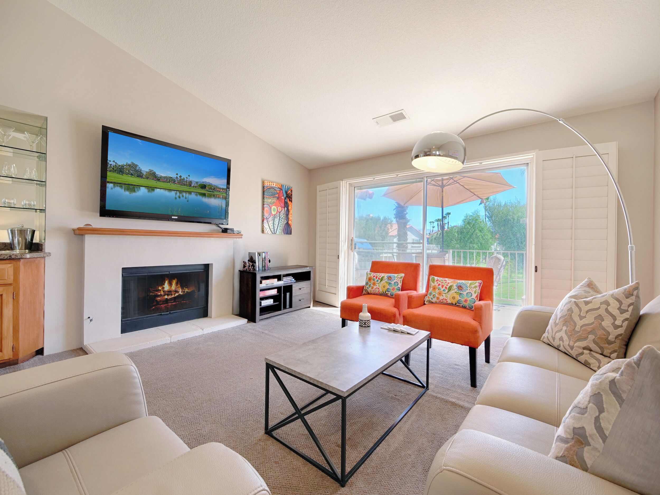 Stunning Mountain & Golf Views