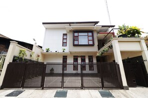 ลานระเบียง/นอกชาน