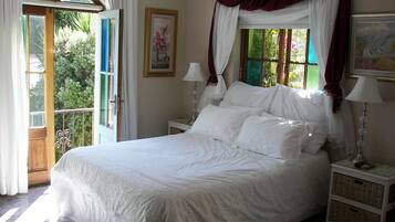 Exclusive Double Room (Top Unit) | 1 bedroom, iron/ironing board, free WiFi, bed sheets