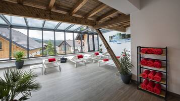 Sauna, Massageanwendungen