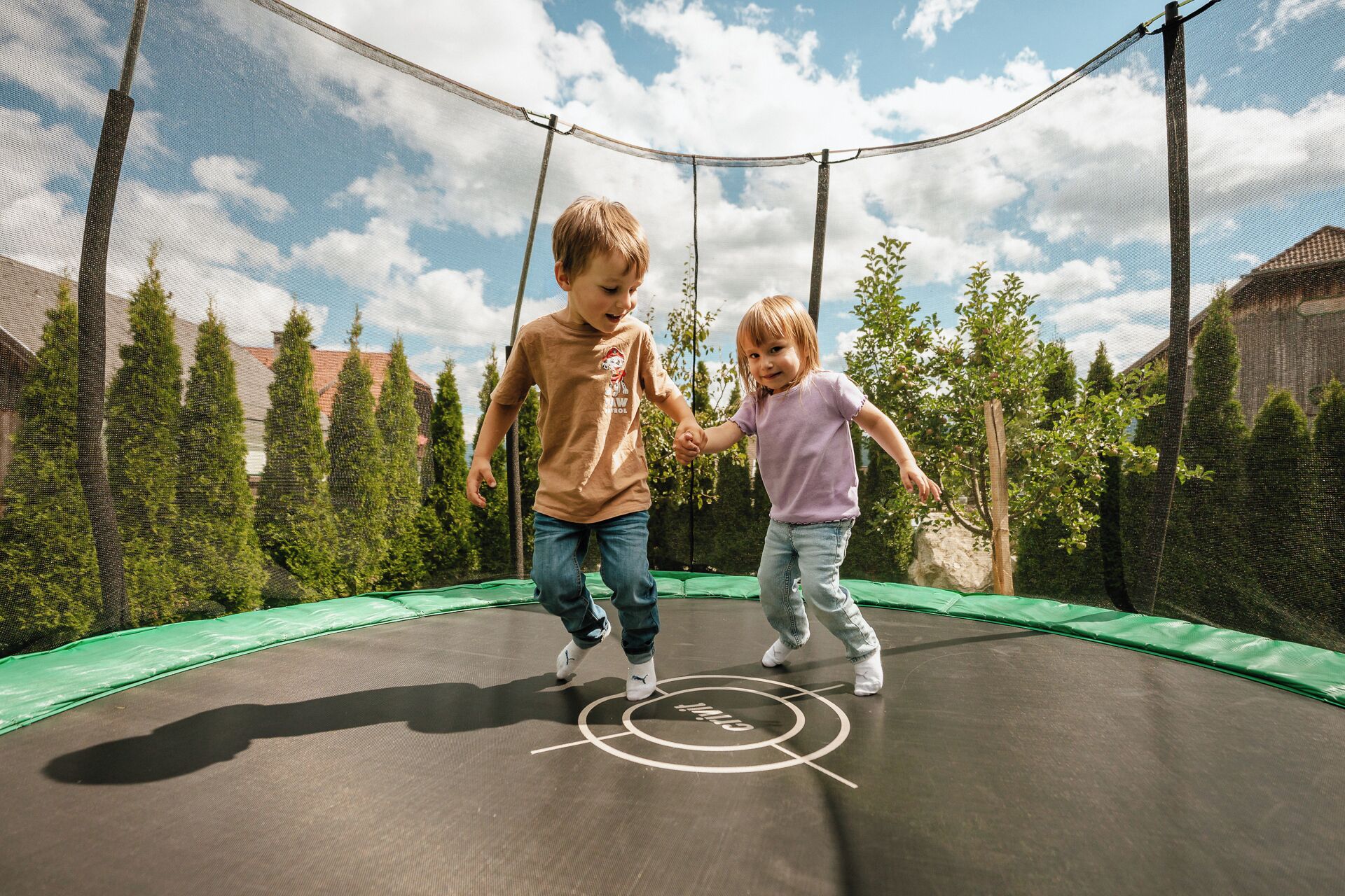 Tempat bermain anak - outdoor