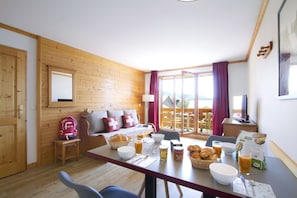 Apartment (4 People)