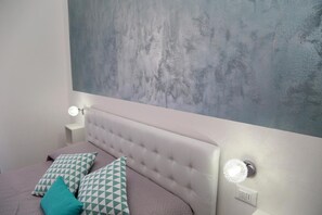1 chambre, bureau, Wi-Fi gratuit, draps fournis