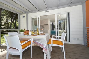 บ้านเคลื่อนที่, 2 ห้องนอน (Ischia) | ลานระเบียง/นอกชาน