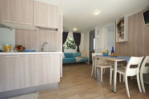 บ้านเคลื่อนที่, 2 ห้องนอน (Ischia) | บริการอาหารในห้องพัก