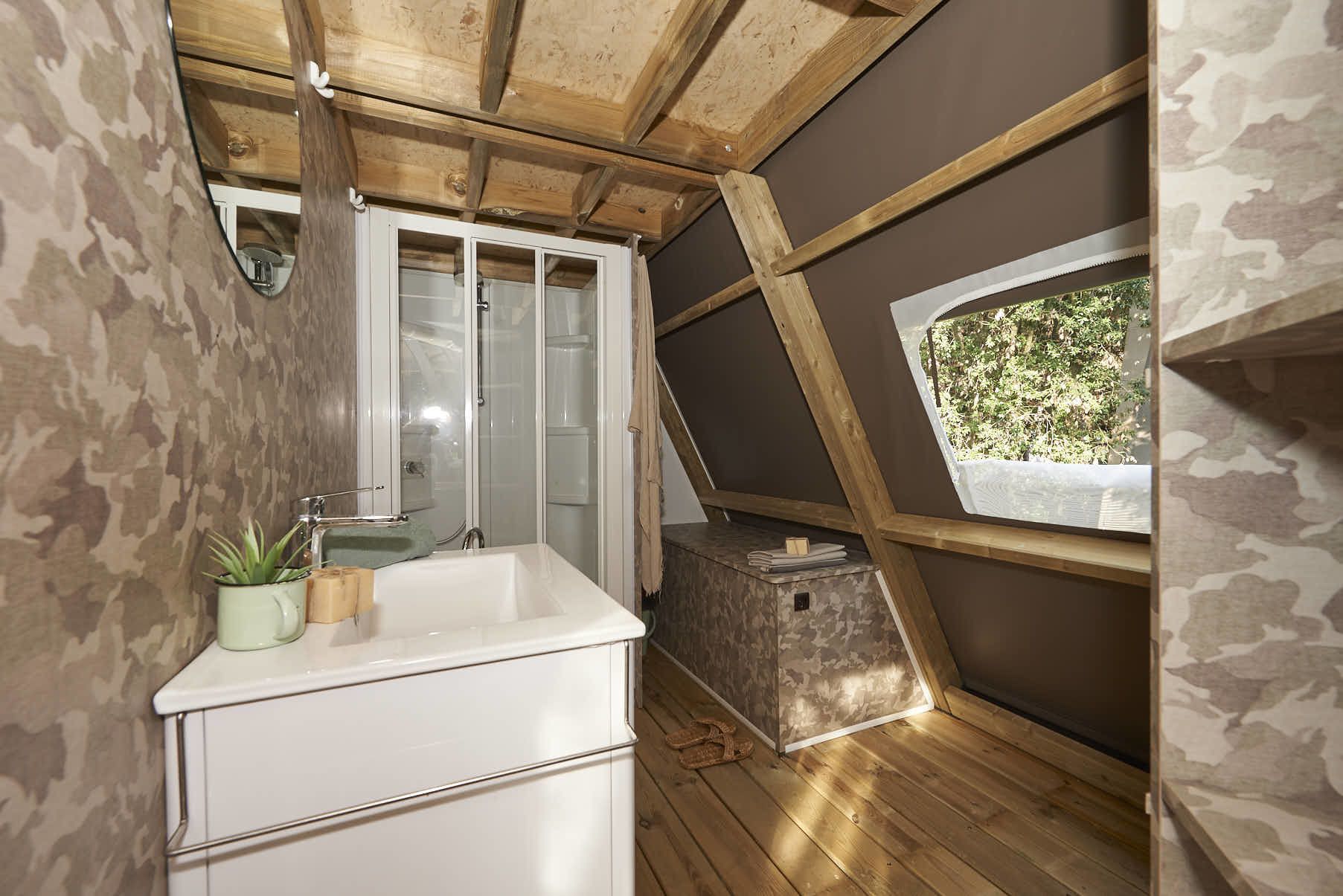 Tenda Luxury, 2 camere da letto | Servizio della camera