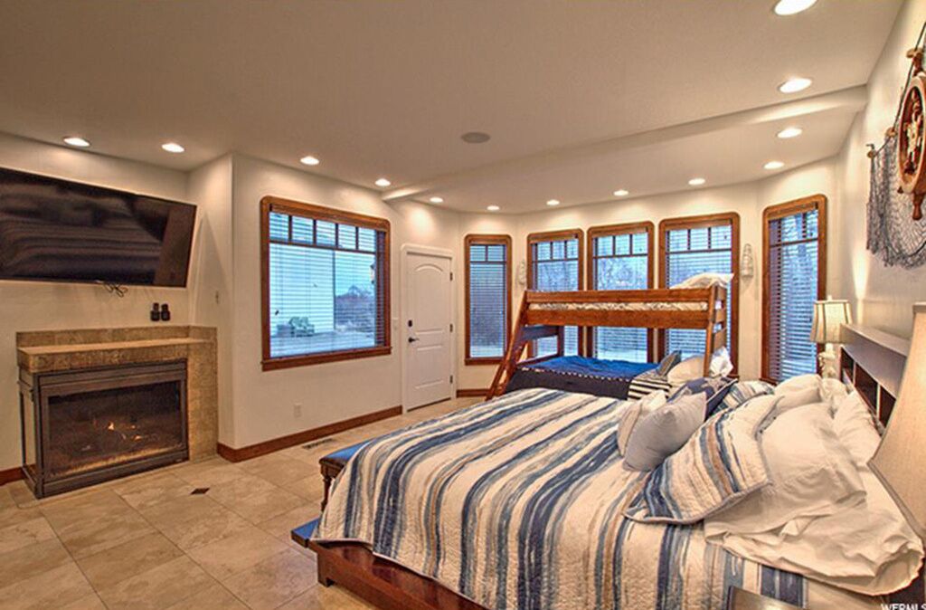 13 soverom, wi-fi og sengetøy