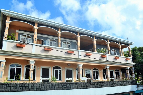 Front of property - Golden Shell Residence (Trou d'Eau Douce)