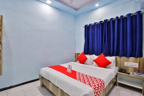 1 bedroom, in-room safe, desk, rollaway beds - Hotel Swell by Sky Stays (Ahmedabad)