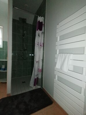 Towels, toilet paper