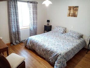 1 chambre, Wi-Fi gratuit, draps fournis