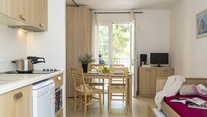 Private kitchenette - Résidence Les Voiles Blanches (Sari-Solenzara)