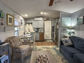 TV - A Gnome Home: Convenient to Restaurants and Coffee Shops (Ocracoke)