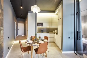 Dining - Gagarin Plaza Sea View Apartments (Odessa)