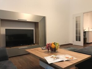 Lägenhet Deluxe - 1 sovrum - utsikt mot innergården | Vardagsrum