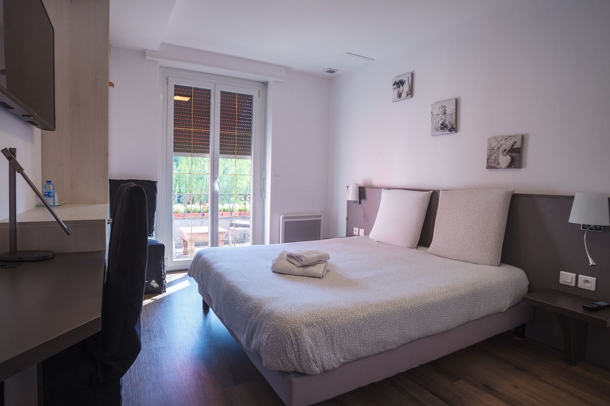 2 slaapkamers, individueel gedecoreerd, individueel gemeubileerd