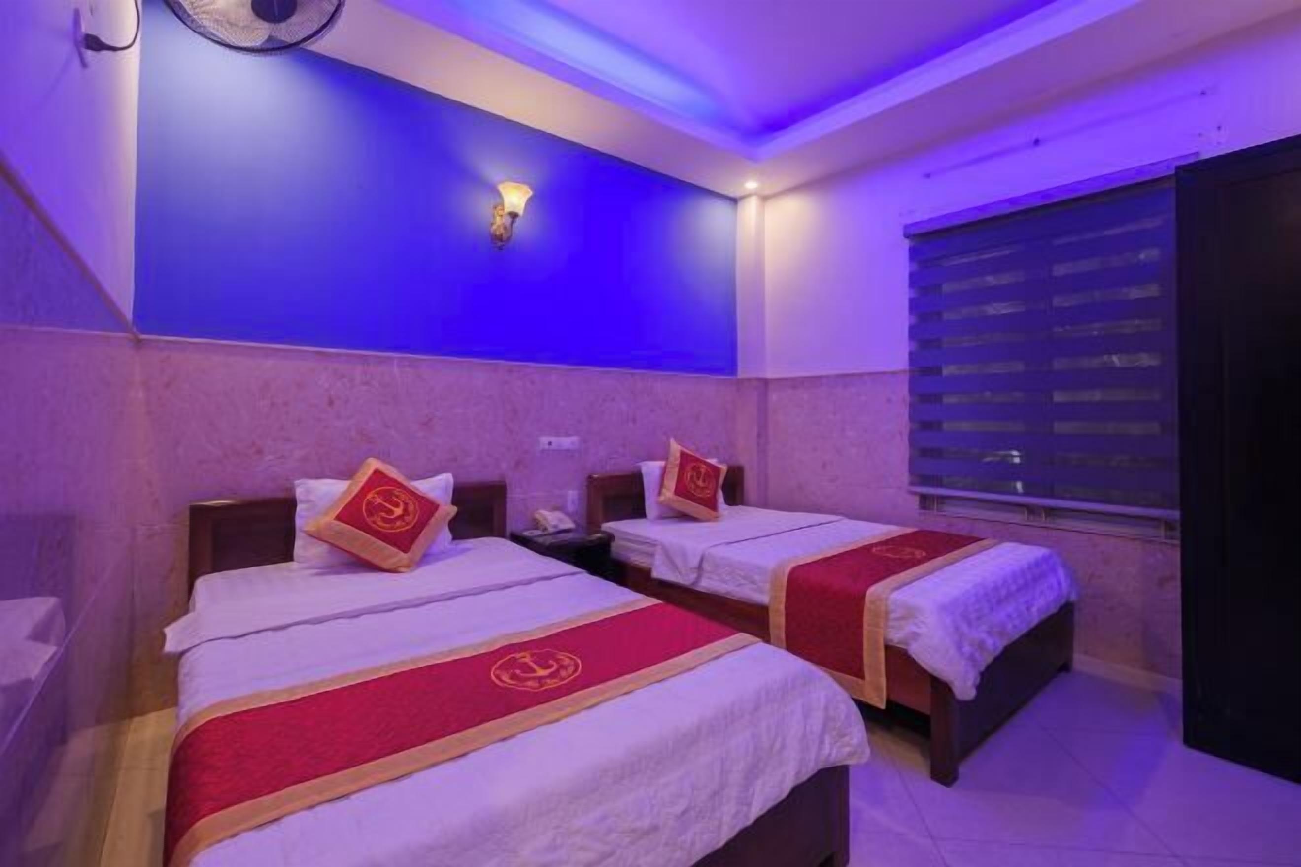 Minibar, desk, free WiFi, alarm clocks