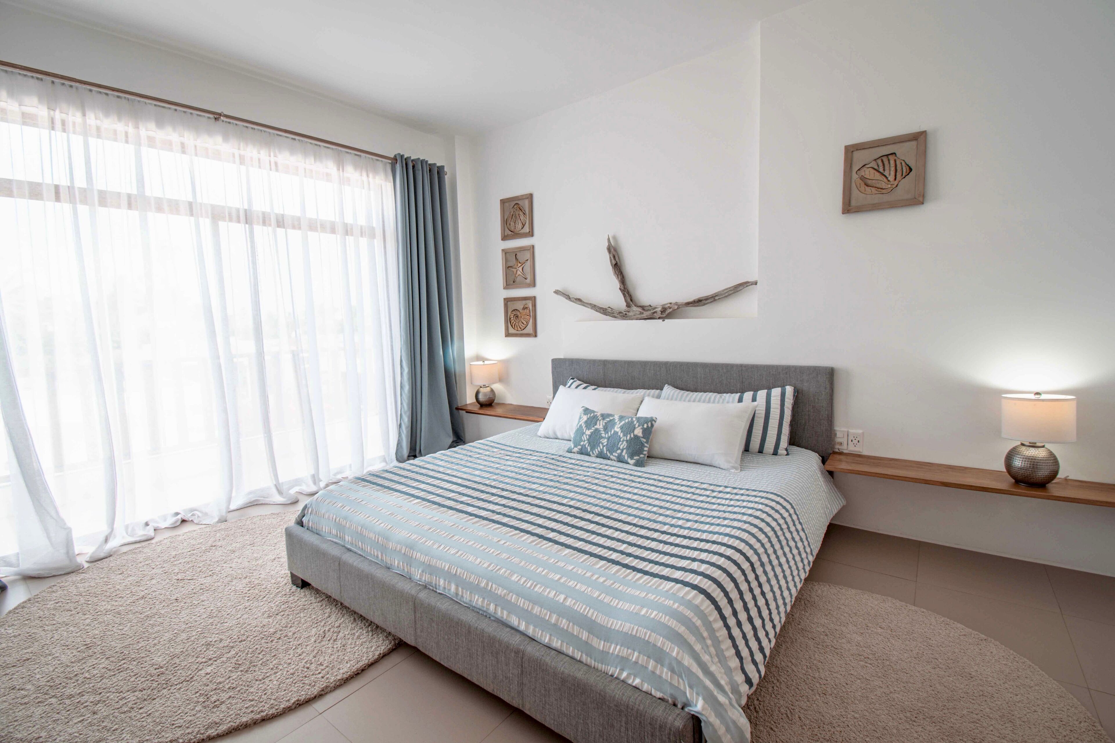 2 室のベッドルーム、アイロン / アイロン台、WiFi、ベッドシーツ