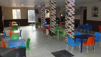 Desayuno continental incluido todos los días