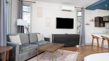 Bügeleisen/Bügelbrett, WLAN, Bettwäsche