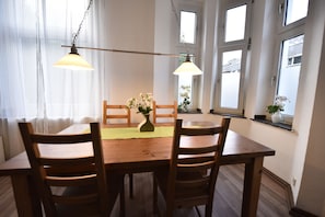 Comfort Condo, City View | In-room dining - Liliencronstrasse (Düsseldorf)