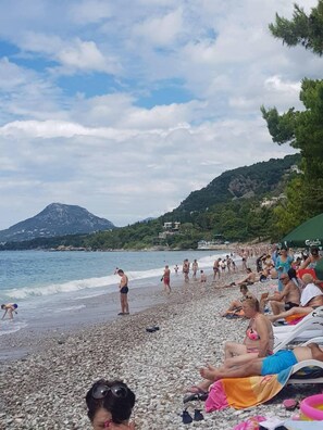 Beach nearby, 6 beach bars - Aparthotel Monterria (Bar)