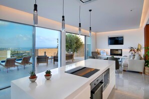 Villa, Pool View | Private kitchen | Full-sized fridge, microwave, oven, stovetop - Elea Silver Villa (Pegeia)