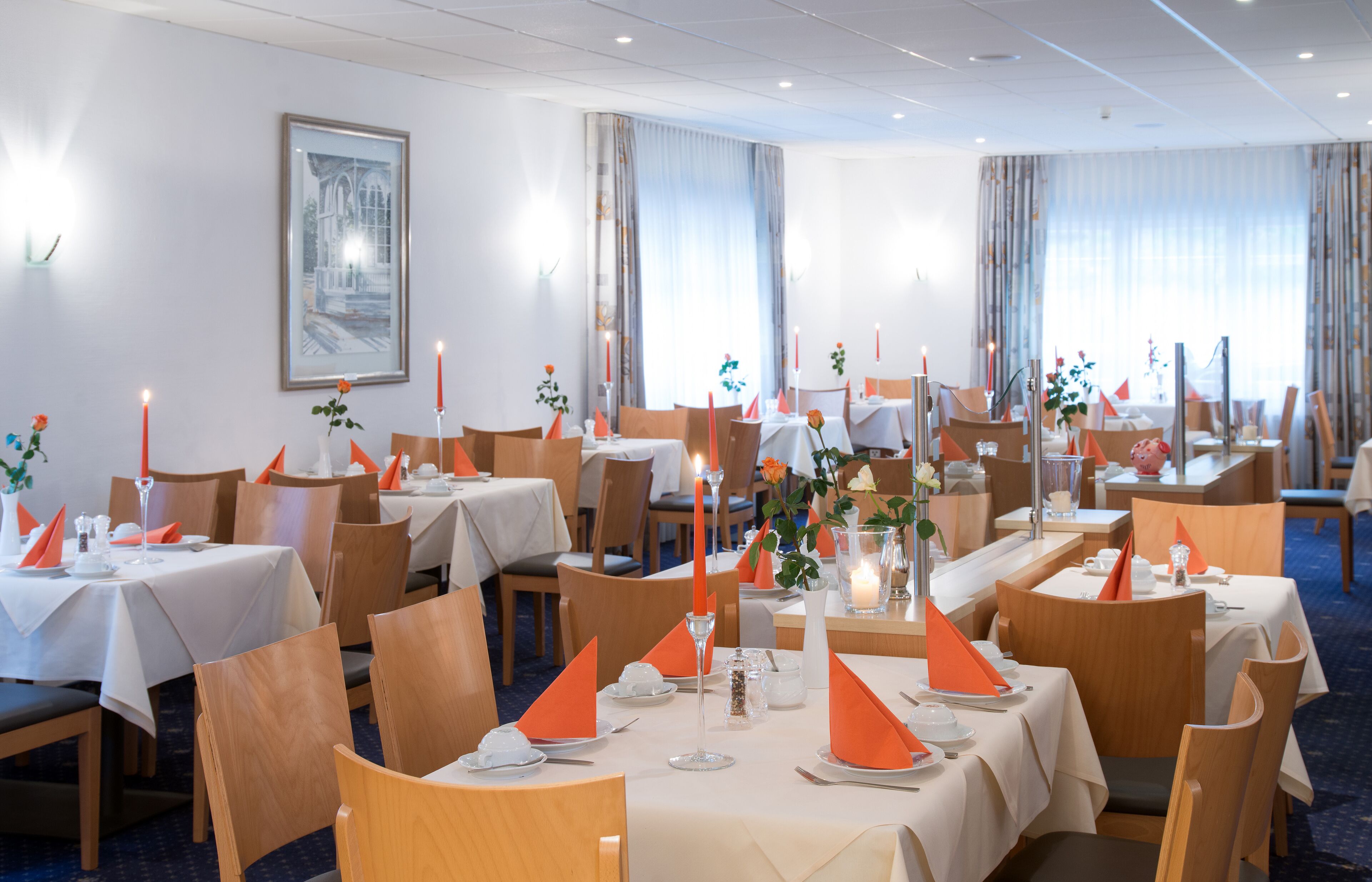 Free daily buffet breakfast