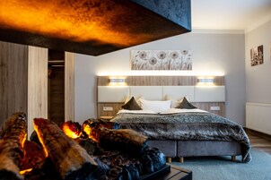 Comfort Double Room | Desk, cribs/infant beds, free WiFi, bed sheets