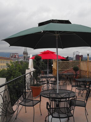 Terrace/patio - OLD CITY Boutique Hotel (Batumi)