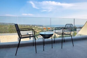 Balcony - Golden Shore (Pegeia)